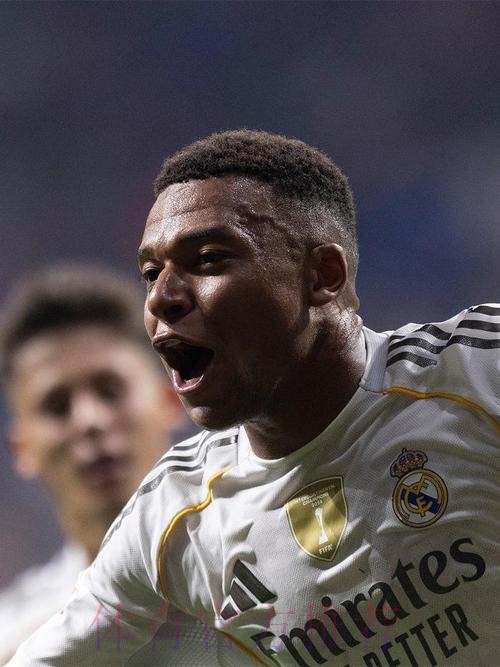 官方:56场43球5助 姆巴佩当选皇马赛季最佳球员 官方:56场43球5助 姆巴佩当选皇马赛季最佳球员